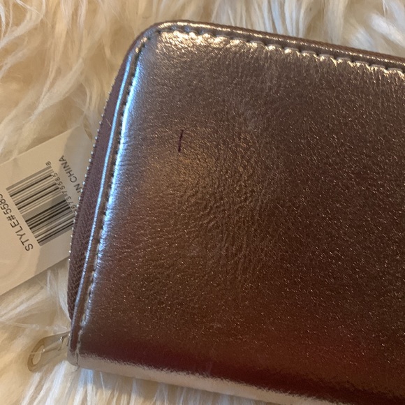 Pewter clutch or wallet for stashing cash cards or cell phone. - Picture 4 of 4